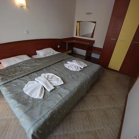 Aparthotel Poseidon - Menada Sluneční pobřeží